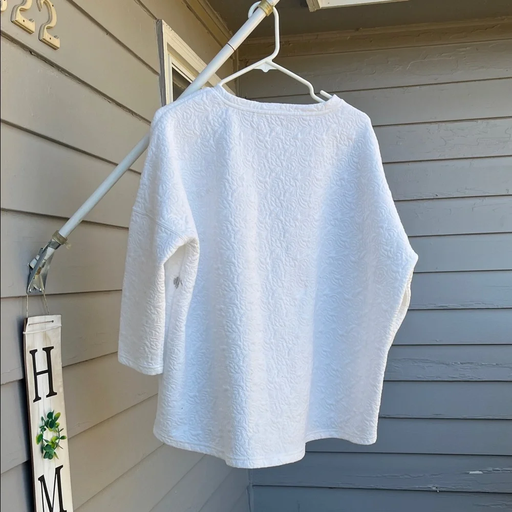 Tuckernuck White Embossed Top - Picture 7 of 7